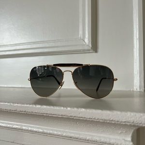 Ray ban aviator sunglasses with tortoise accent